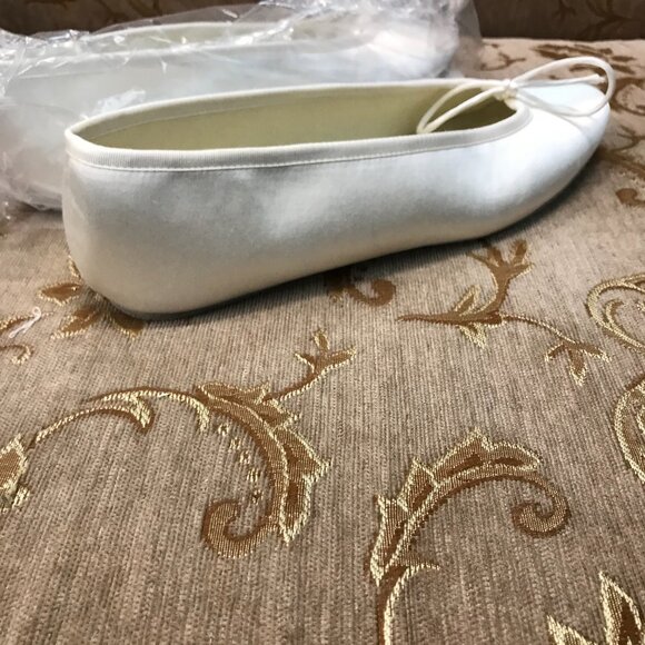 Dye-Able White Satin Ballet Flats, w/ Bow Formal Elegant Wedding Comfortable - Picture 9 of 14